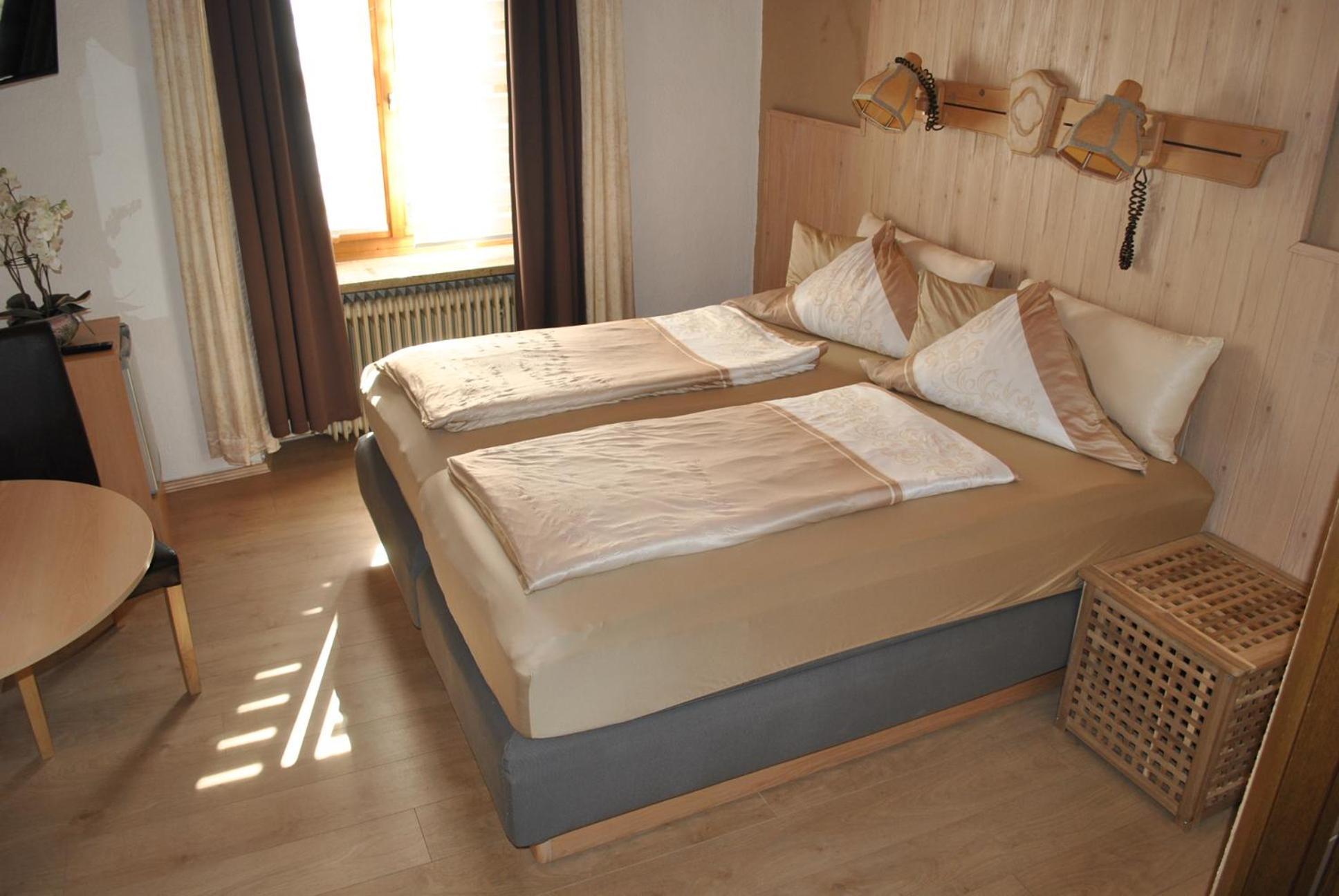 Hotel Pension Schwarzer Adler Nabburg Extérieur photo