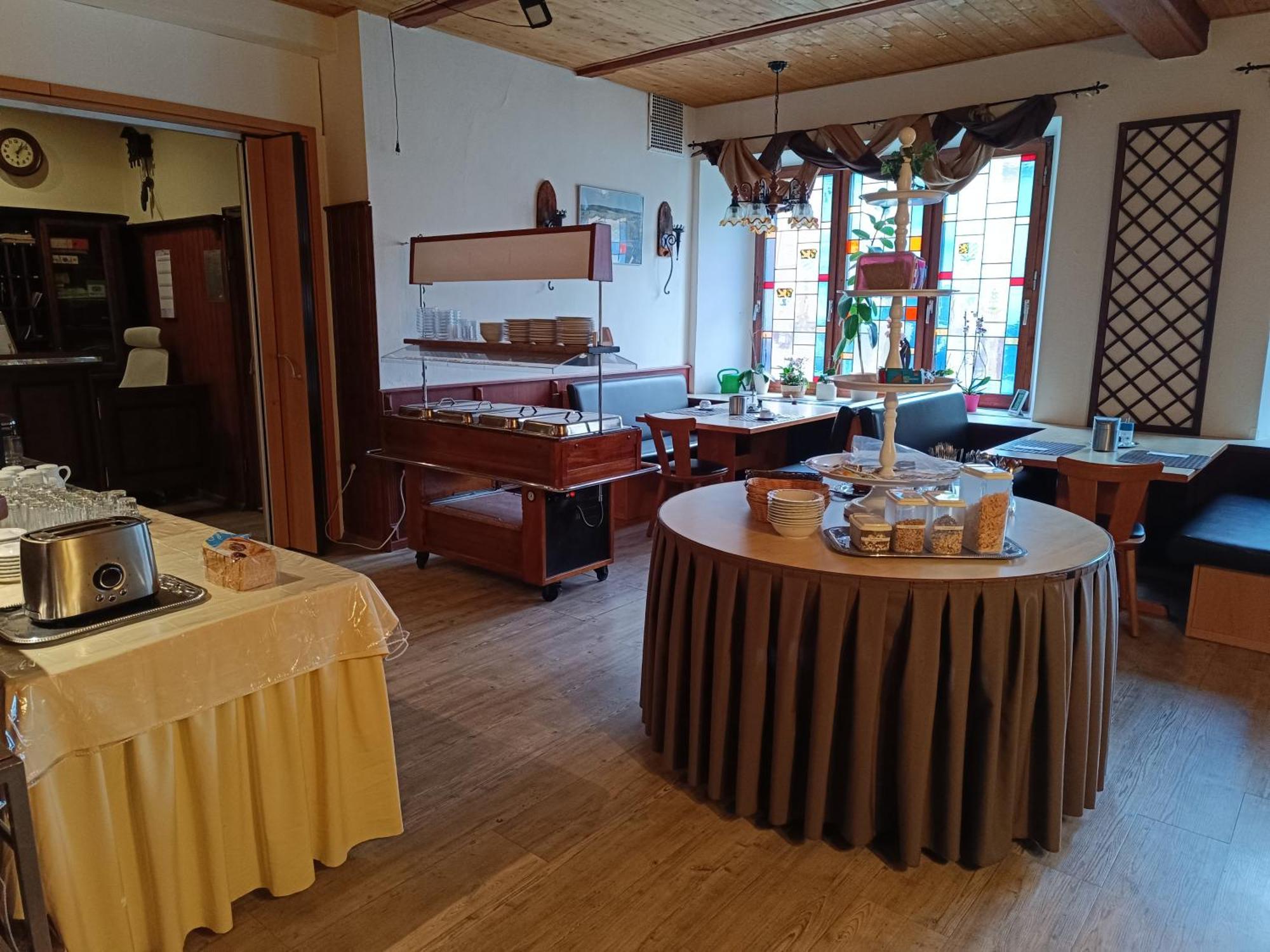 Hotel Pension Schwarzer Adler Nabburg Extérieur photo